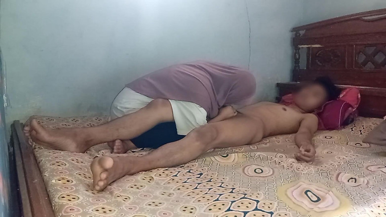 Famly sex: 義理の兄がチンコで刺した