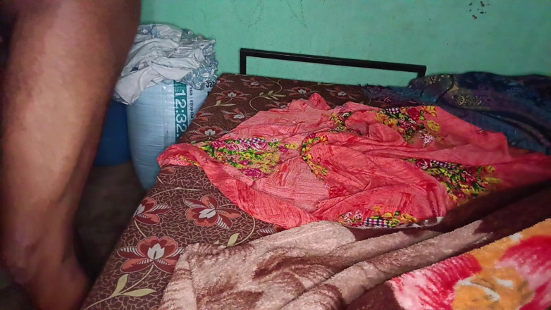 Jaya sexy: soteli bahan ko bulaakar baid room men chodaee jordaar