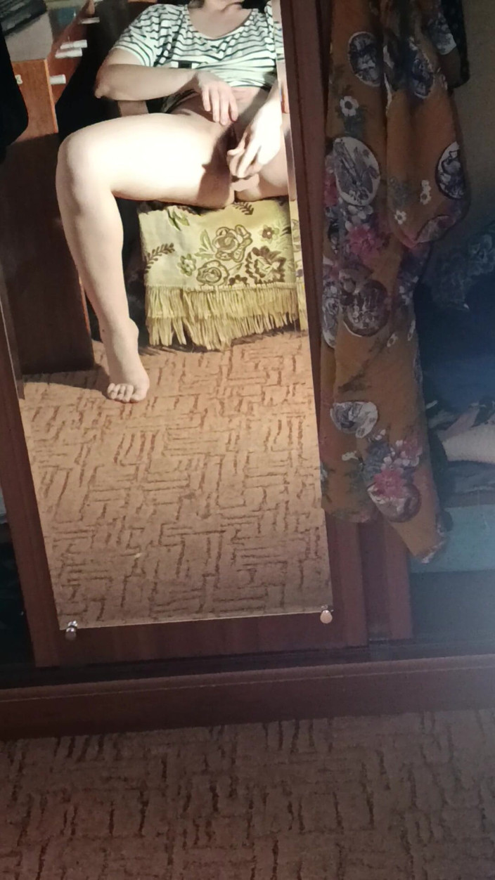 WifyPussy: Sudut pandangan pertama pepek dan dildo ketat, melancap solo