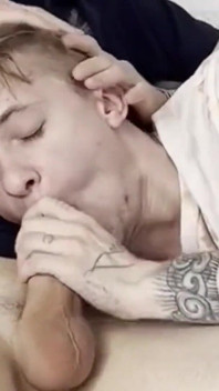 Deepthroat Twink Cumshot Vom Blowjob