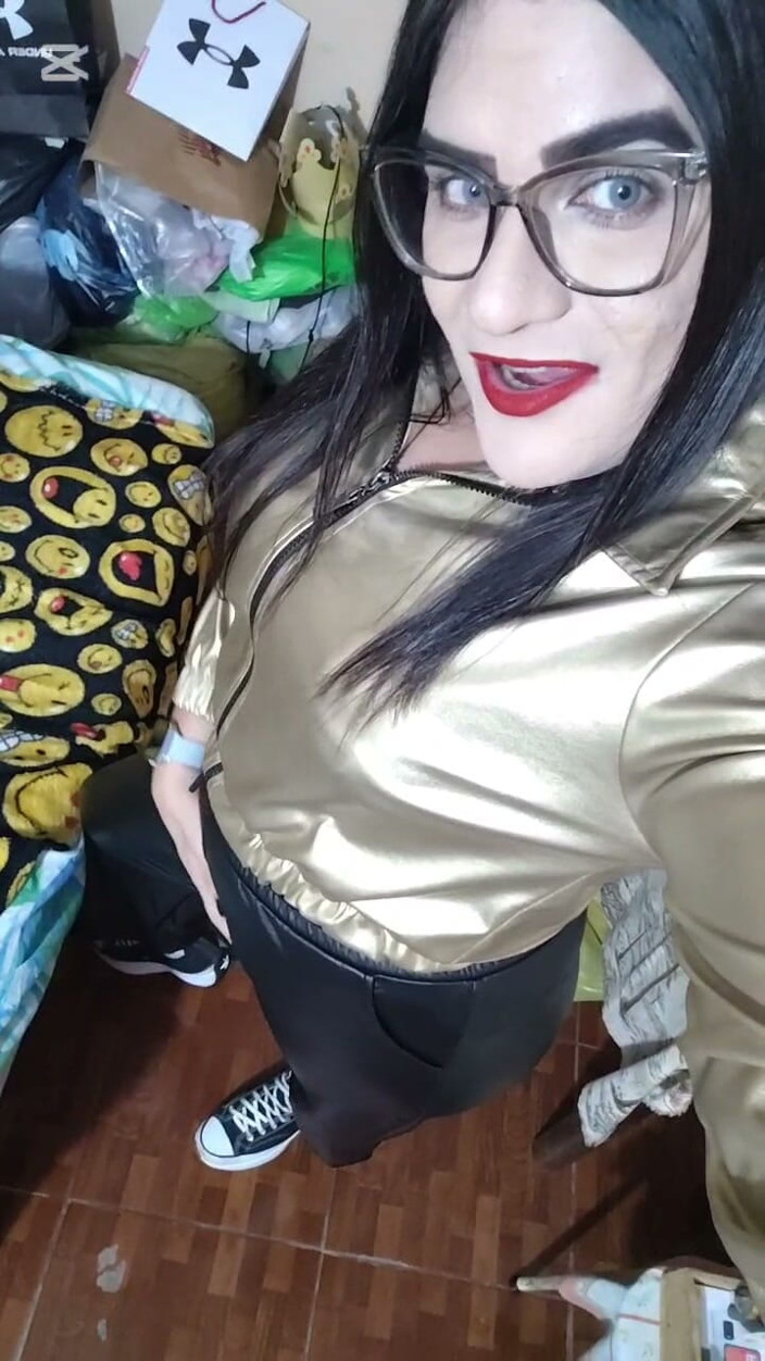 Vero boons: Hot Trans Motherfucker at Home