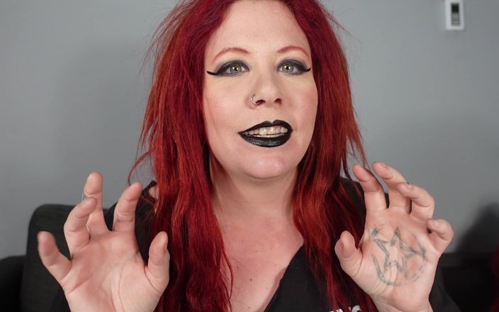 Deanna deadly: Goth nevlastní sestra vás lechtá, aby ses usmál a dala...