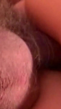 Une MILF blonde insatiable se fait déborder par plusieurs bites bien dures