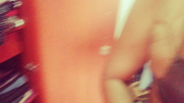 Tina Baby: Stegdotter självvideo för styvfaders mjölk