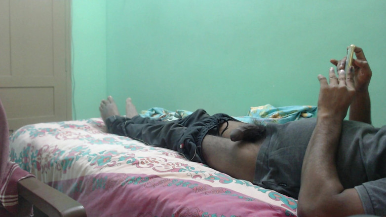 brazelboy1988: On Bed 2