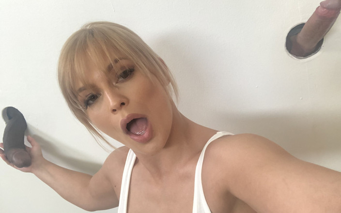 CamSoda: Blonde MILF Gloryhole Debut - Double Blowjob Bwc &amp; Huge BBC