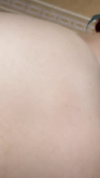 Non riesco a credere quanto passo avanti ho fatto con questo giocattolo anale! Finalmente l'ho preso fino in fondo!