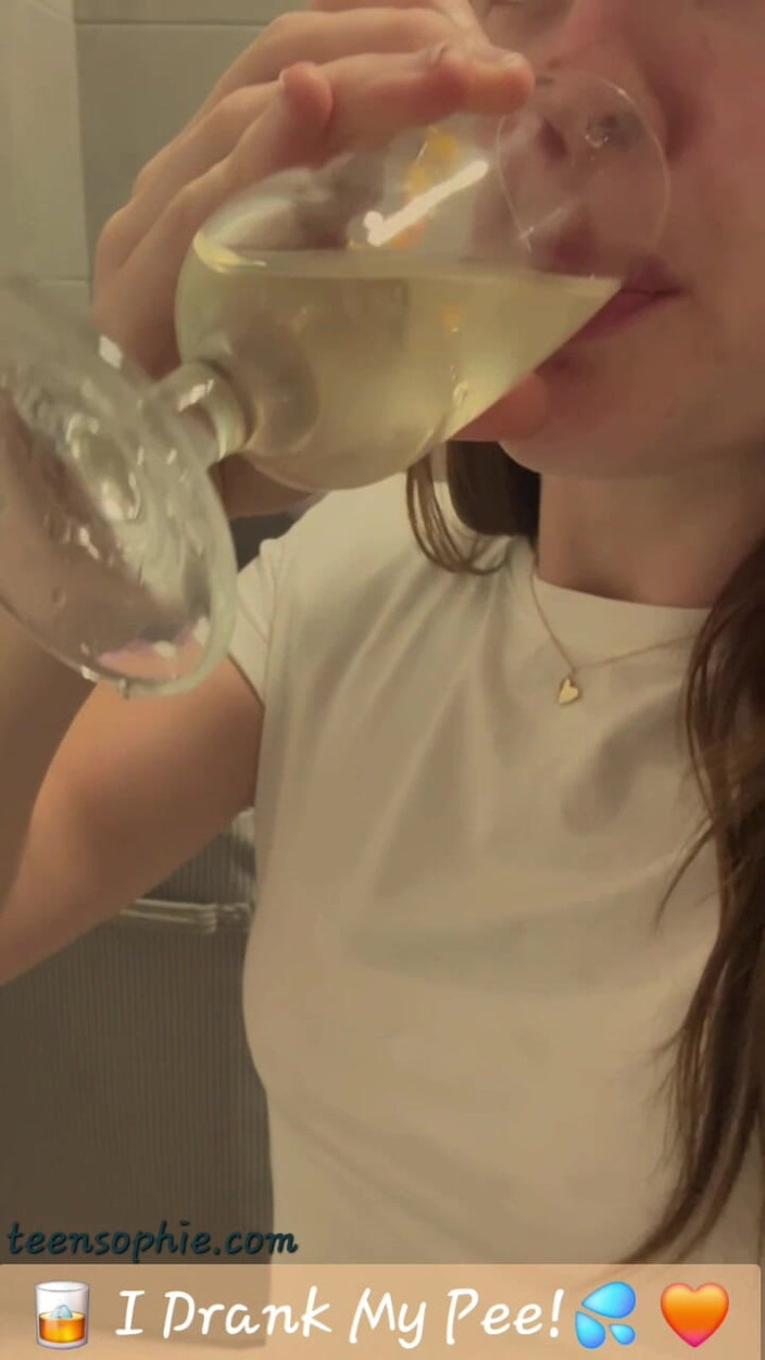 Teen Sophie: Przełknąłem siusiu!