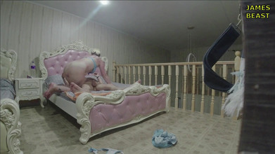 James Beast: Clip muzical sexy minunat - cuplu rus de amatori