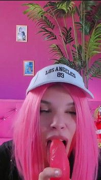 Szarpię Dildo POV i wyobraź sobie, że to twój kutas w moich rękach