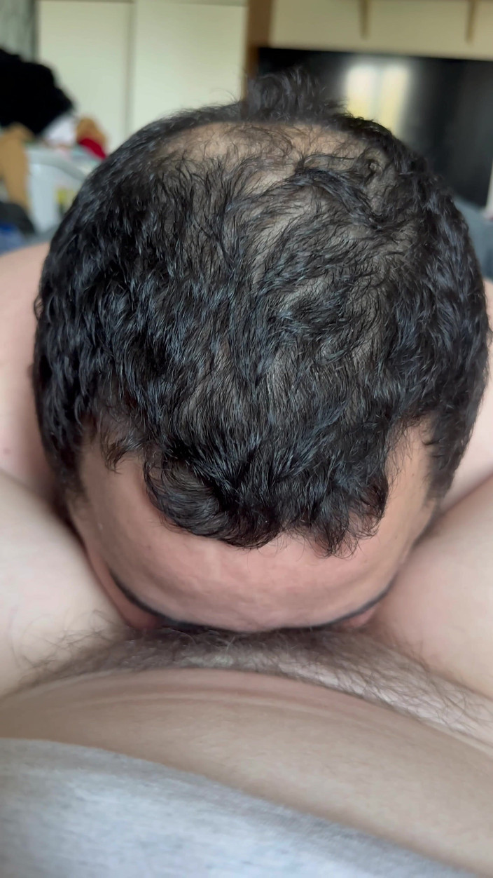 Teamfreeki: Memakan teman wanita