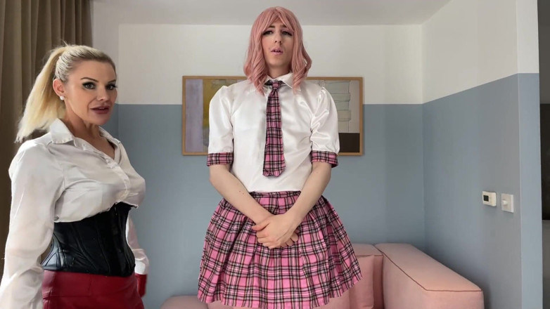 Lady Valeska: Lezione di collegio sissy 2 di castità