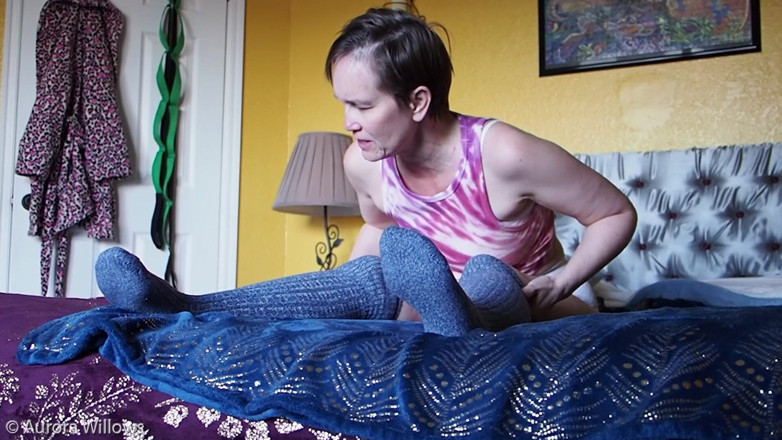 Aurora Willows: Training auf meinem bett