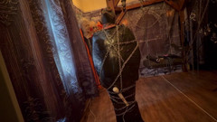 Aaexperiencesltd: Deel 1: - Domina Satana & Bag Man Pallet en Kettingen.