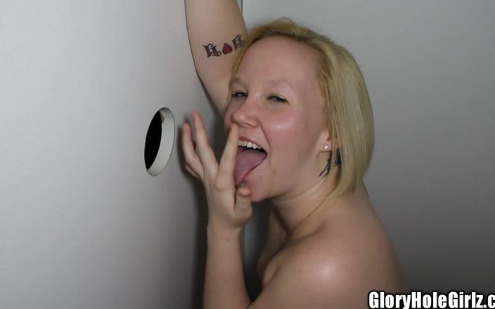 Glory Hole Girlz: Menghisap zakar hitam dengan puting tembam, menghisap lubang kemuliaan, jalang...