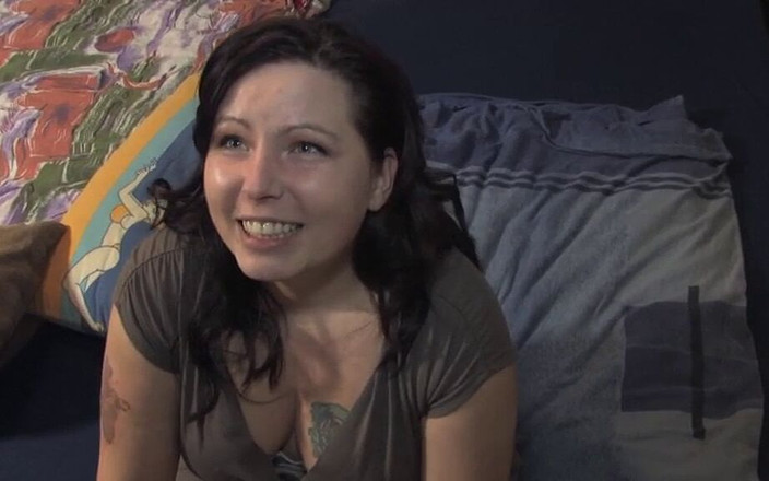 FoxyMedia: Appena incontrato, viene dalla discoteca e ora arriva il sesso