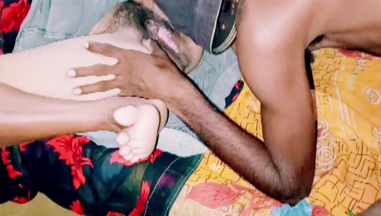 Treblsex: Desi Bahu Calls Her Girlfriend in the Room and Indian