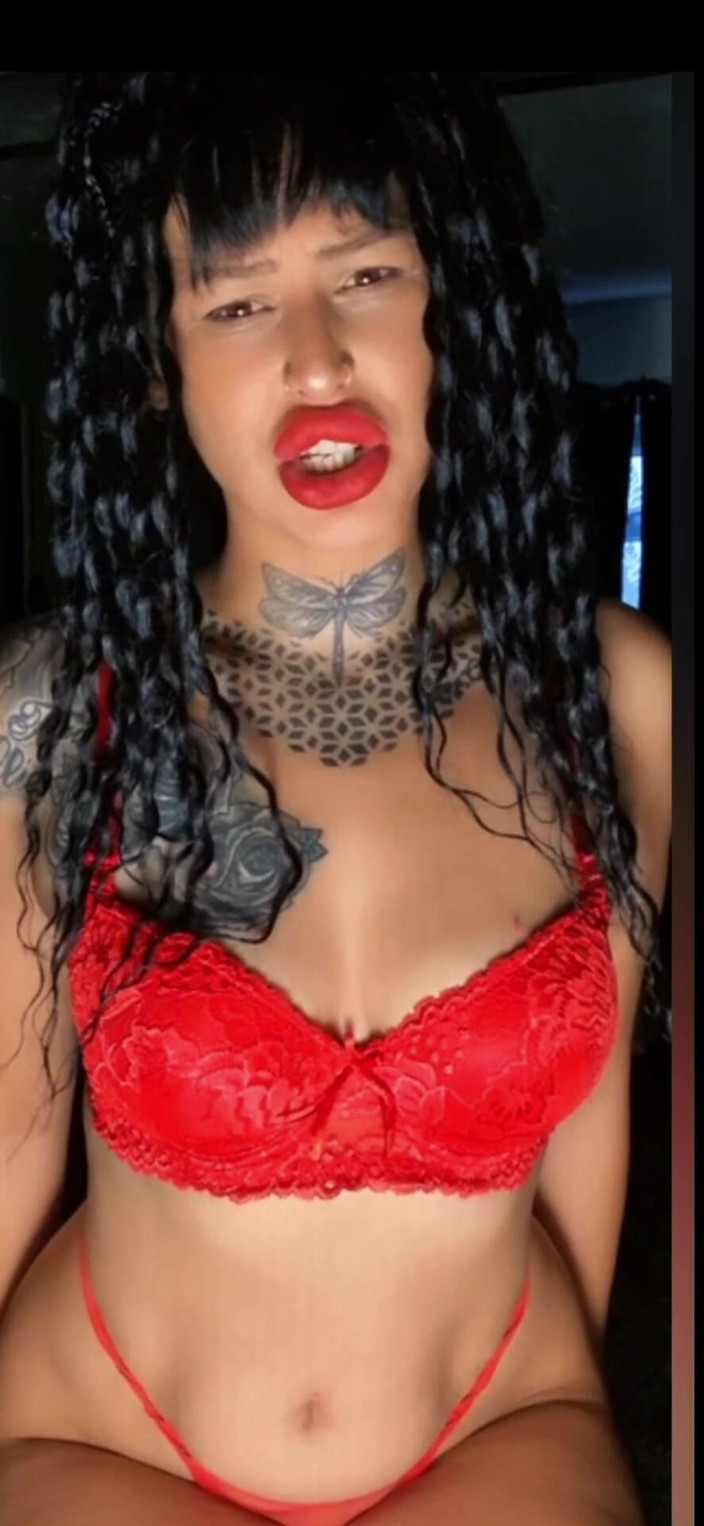 Goddess Louise ebony: Sph Dari Louise Ebony