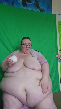 SSBBW po sprše smyslná masáž