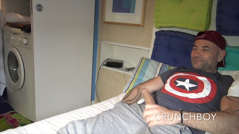 THE BIG BULGE STUDIO: 2481 Schlampe von Frnech boy im hotel ohne gummi gefickt
