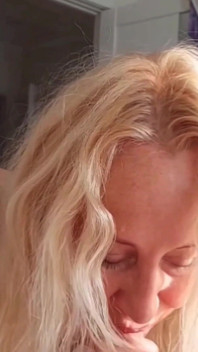 Krásná Blondýnka Amatérská Manželka Má Sex