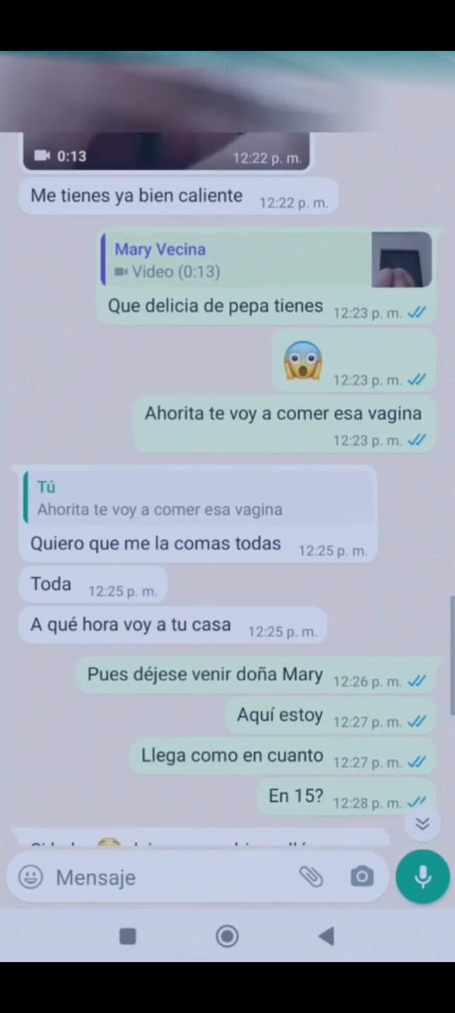 Mexicasero: 그녀의 팬티 스타킹 사진을 보내주는 Mary