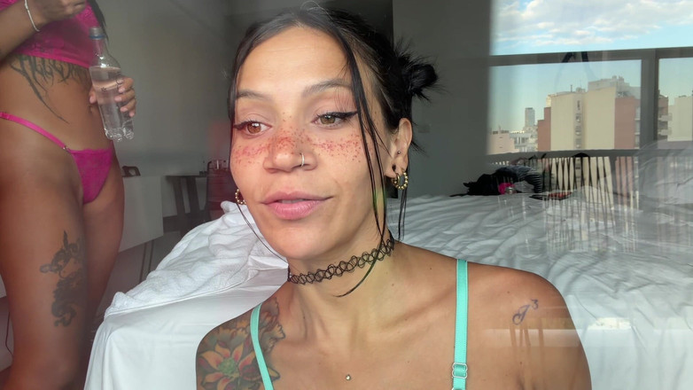 Johnny Grey: Sie haben mich wie einen lollipop geleckt - zierliche brünette latinas...