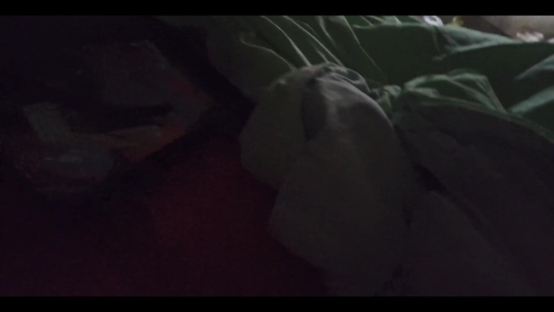 Karmicoxv: Viejo morboso entra en la habitación de su esposa y...