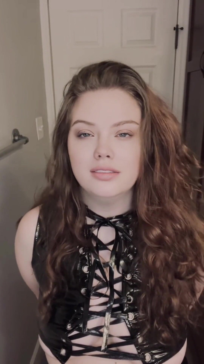 Youdreamgirl123: Femdom En POV: Humilier Mon Ex Cocu, Épisode 3