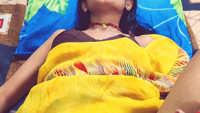 BadAim6: Mijn grote stiefzus was boos, we deelden een bed, volledige...