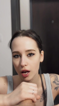 La femme d’un ami est venue emprunter de l’argent, plus elle avale, plus elle en a
