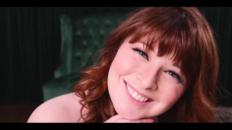 Bea York: Alsjeblieft, geniet van een paar bloopers, want ik stream vandaag...