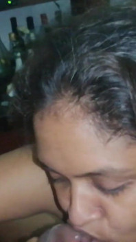 Indiana tia chupa a melhor tendência 6