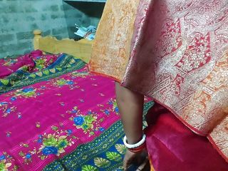 Puja Amateur: 밤새 남매와 섹스하고 질에 손가락을 삽입한 인도 마누라 프렌드 비디오