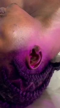 Pas ces hommies hétérosidérés qui se disputent pour des copines et qui ont une grosse bite