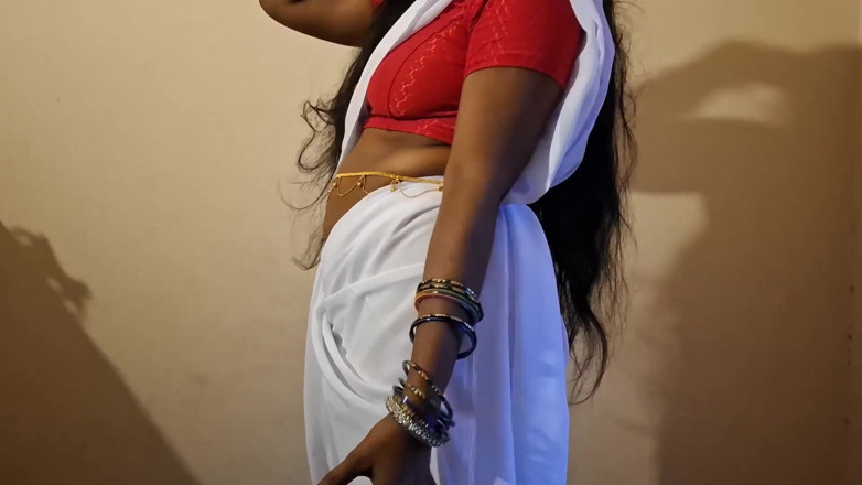 Delightrose: Hete Indische seks tussen een damegeest en een man