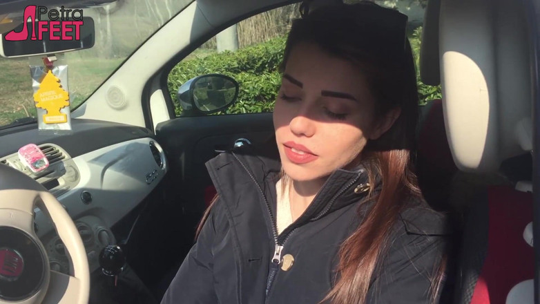 Smokin Fetish: Adorable Italian girl loves smoking in the car