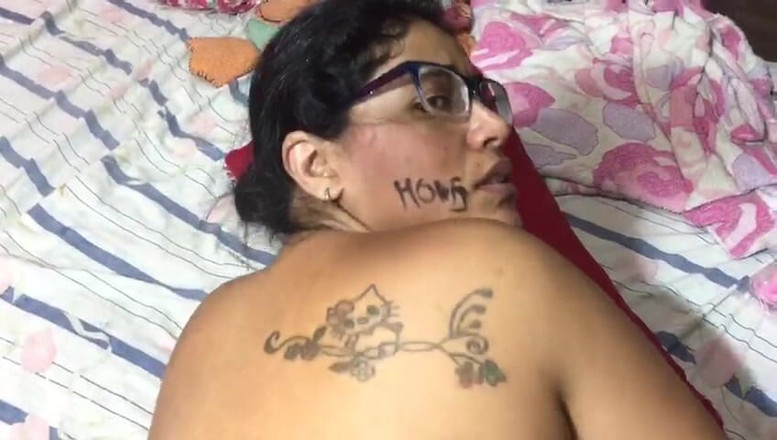 Britanly-Brow: Przyrodni brat po raz pierwszy przebija tyłek swojej przyrodniej siostry