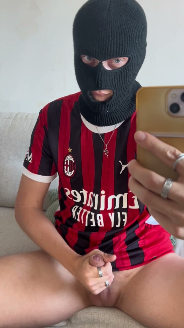 Axton Drake: Horny Ac Milan Soccer Bro Shoots Load