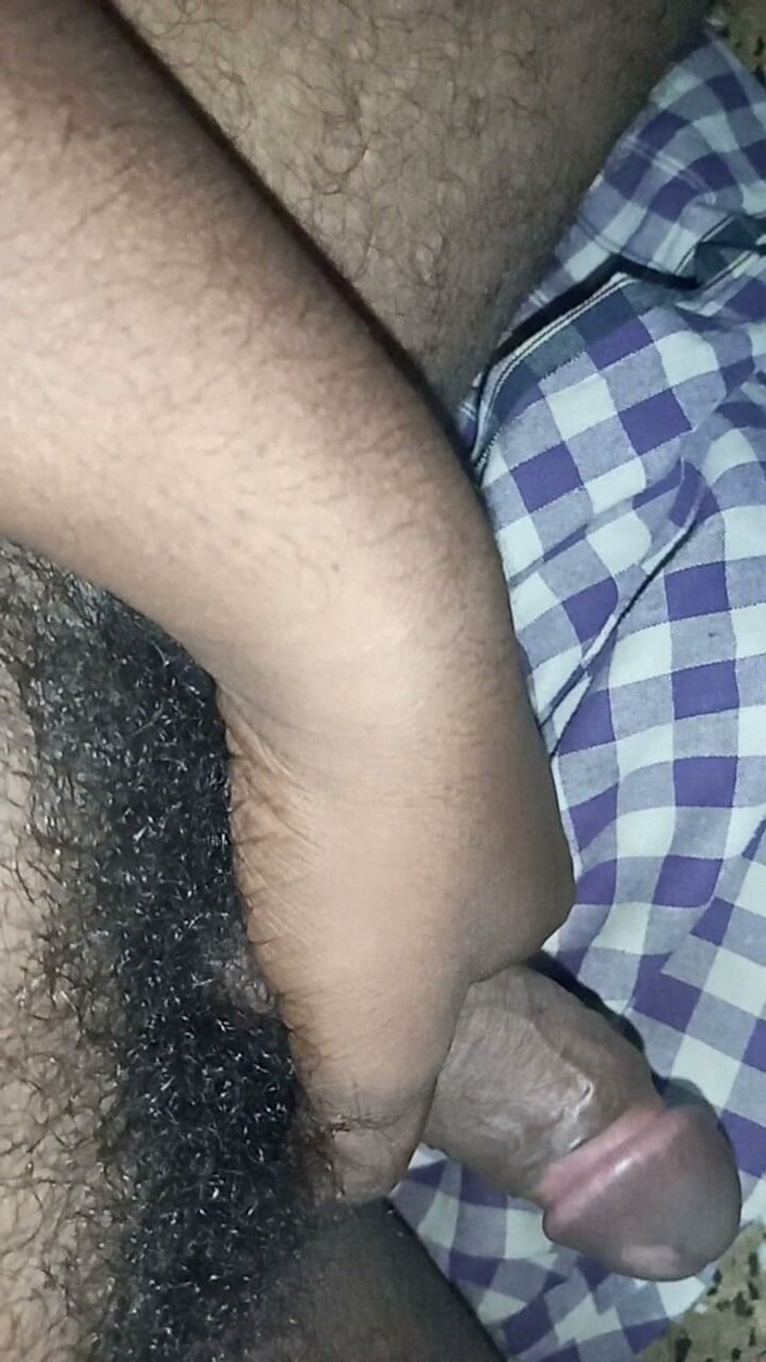 Hungry cliff: Je suis une desi indienne baise une grosse chatte noire...