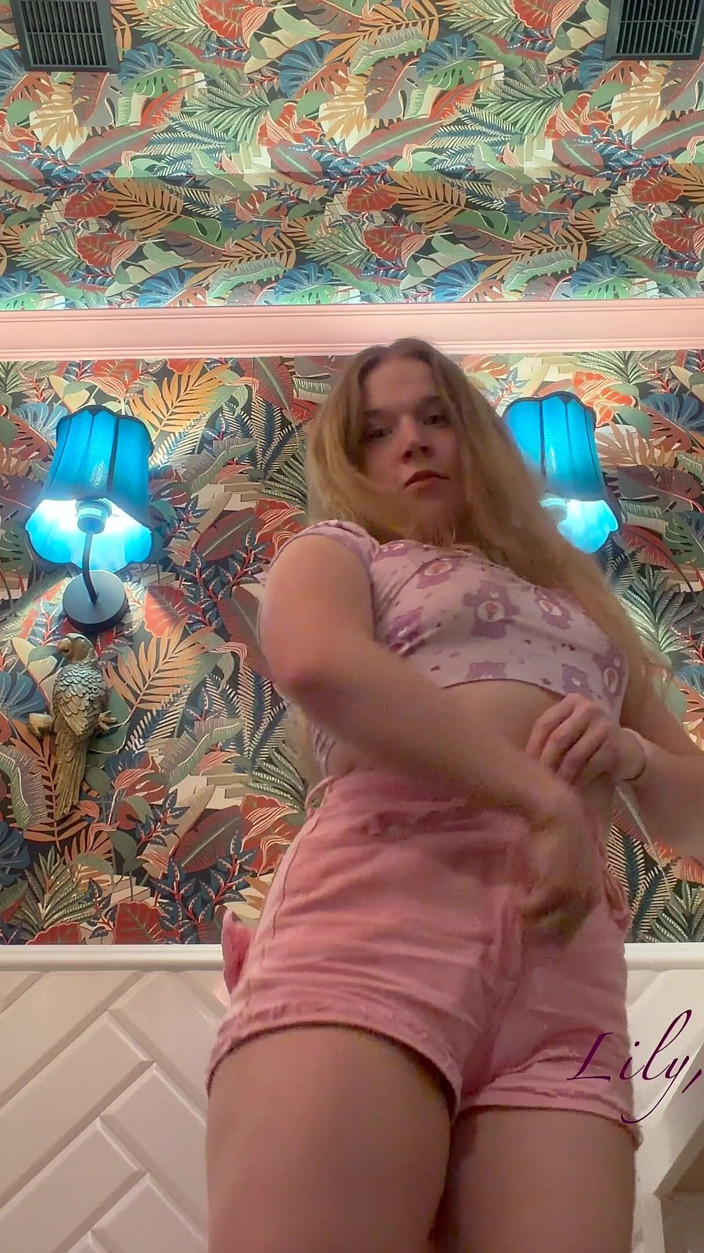 Lily, Goddess of Desire: Small Striptease in a Restaurant Toilet