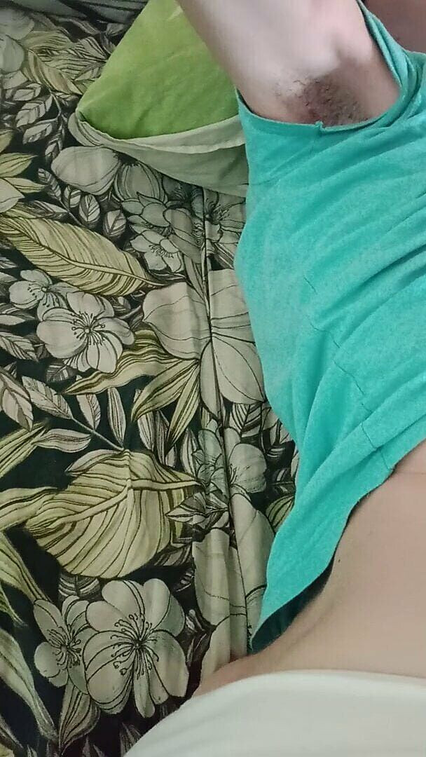 BW_Dolphin: Bacia il mio culo! Simpatiche ascelle pelose e grossi