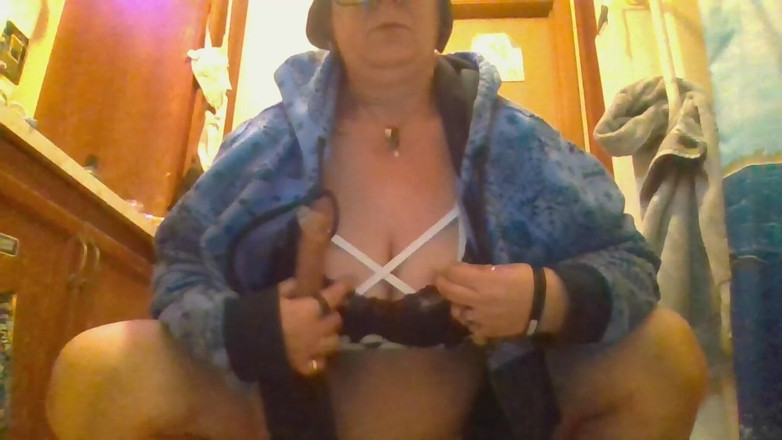 krazykristin: Aburrida me masturba
