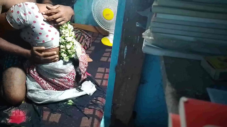 Desi palace: Indická sexy nevlastní tetička hardcore populární hindský sex