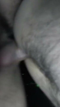 Bel latino scopato da un ragazzo barbuto