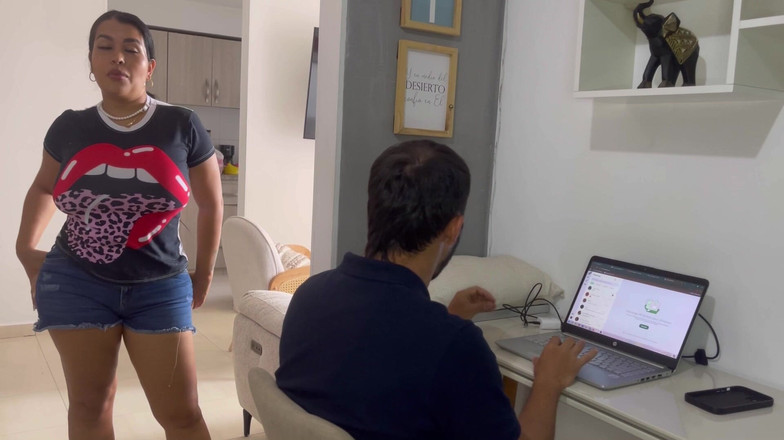 Lalucero: Ups! Sono Molto Stupido Ad Essere Impiegato, Farei Meglio a...