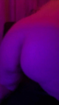 Quente gótica milf provocando você