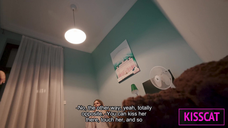 KissCat: S6e2 Bts Pt1: Příjezd Zlata Shine, Výběry Oblečení a Kouření...