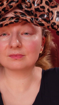 Long Leather Gloves and Oily Face. Asmr Arya Grander. Sfw Video.