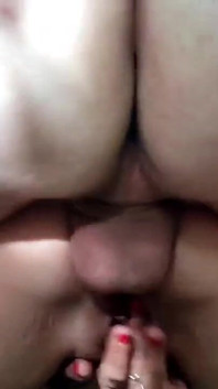 Sexo anal al aire libre con un de pelo negro